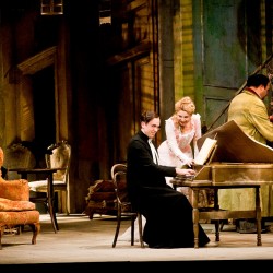 Thomas Walker as Almaviva, Claire Booth as Rosina